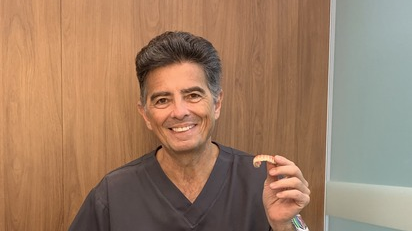 Prótese Protocolo sobre implantes produzida no laboratório digital da Odontoclinic Vila Mariana.